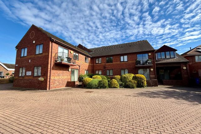 Fitzwilliam Court, Warren Lane... 2 bed flat for sale