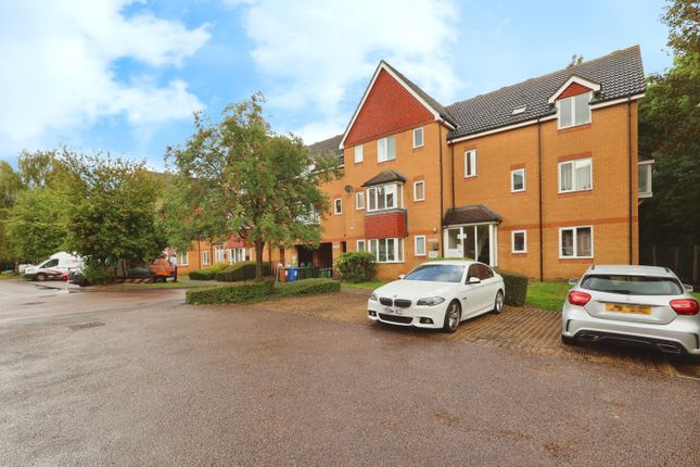 Redoubt Close, Hitchin 2 bed flat for sale