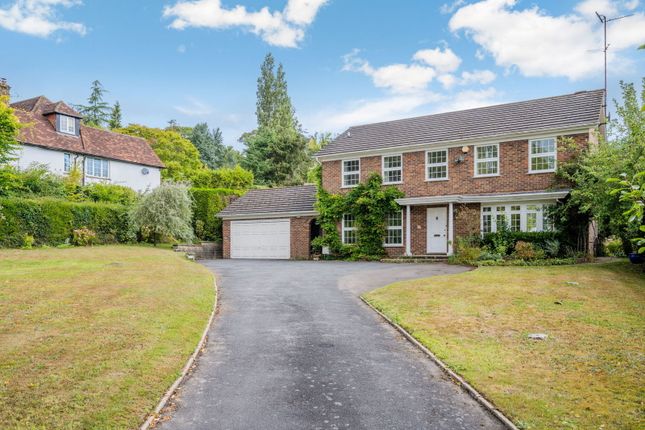 Oast Road, Oxted RH8 4 bed detached house for sale