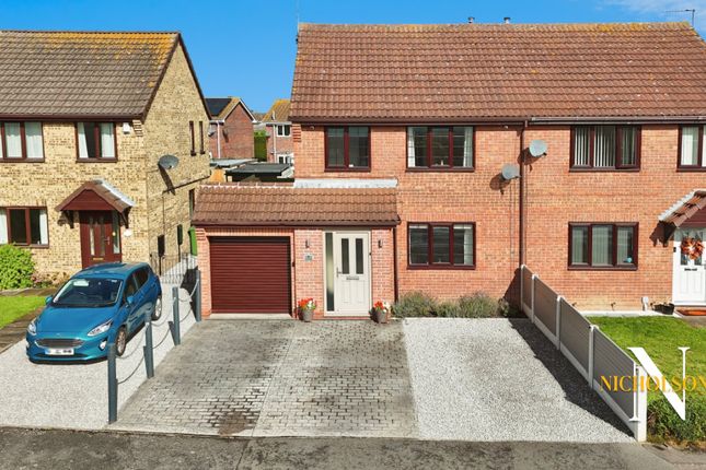 3 bedroom semi-detached house for sale