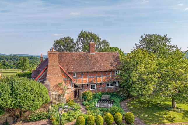6 bedroom detached house for sale