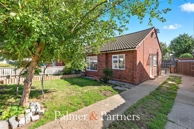 Coombe Rise, Chelmsford CM1 2 bed bungalow for sale