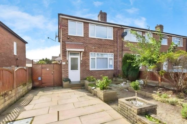 Blue Hill Crescent, Leeds 3 bed end of terrace house for sale