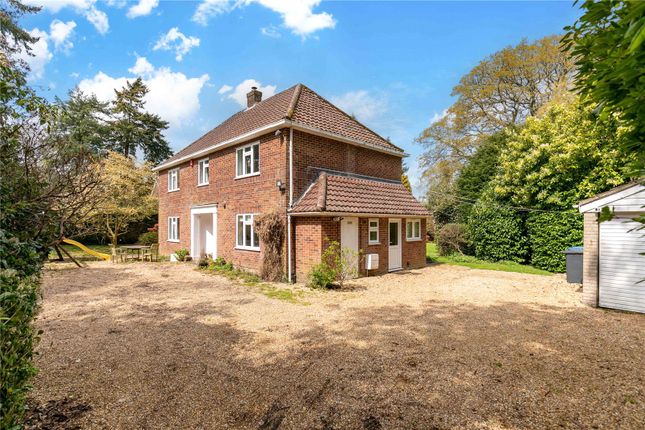 4 bed detached house