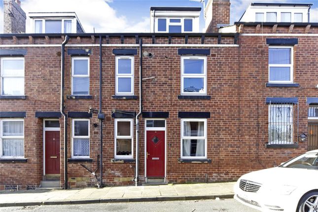 Kings Avenue, Hyde Park, Leeds, LS6 2 bed terraced house for sale