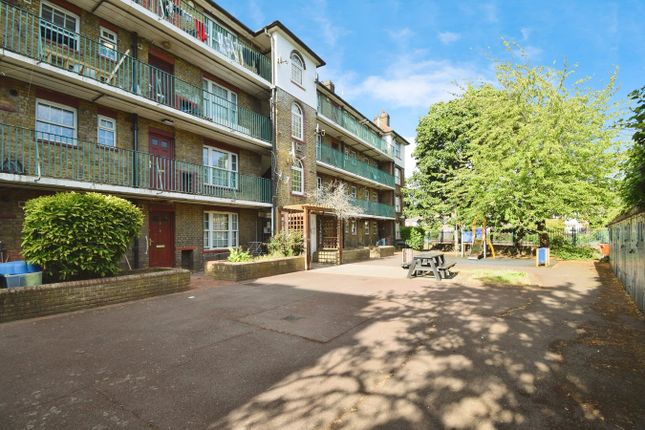 Azof Street, London SE10 2 bed apartment for sale