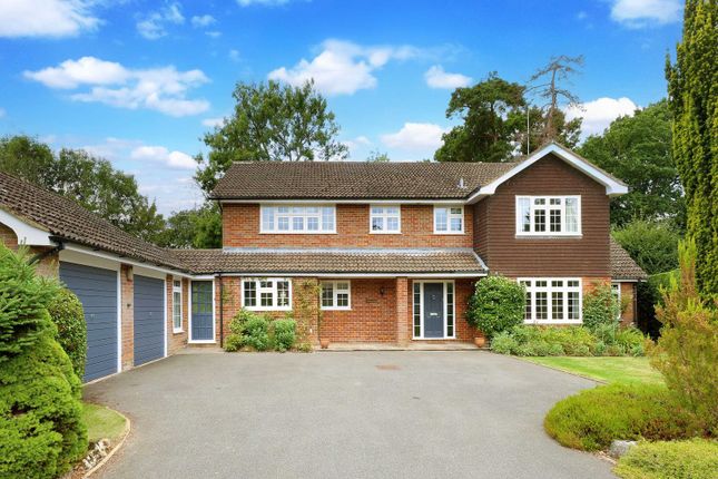 Manor Close, Penn, Buckinghamshire, HP10 5 bed detached house for sale