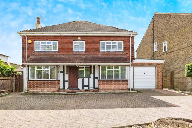 6 bedroom detached house for sale