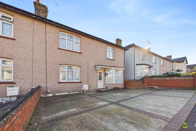 Chapman Road, Belvedere, Kent, DA17 3 bed semi