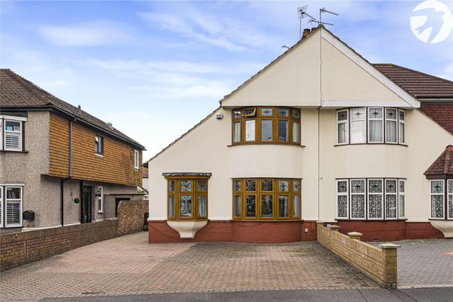 Bellegrove Road, Welling, Kent, DA16 3 bed semi