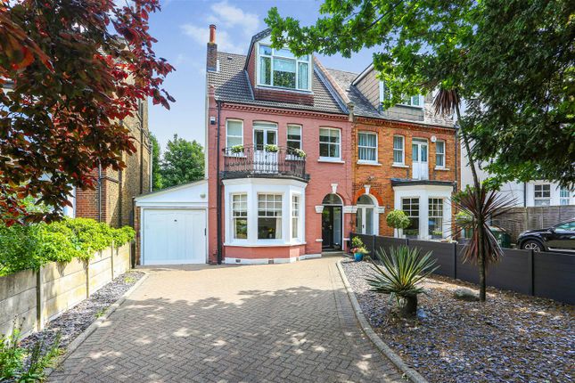 6 bedroom house for sale