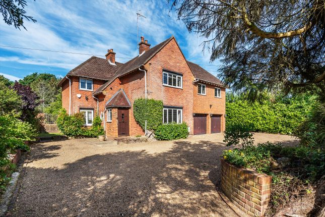 Guildford Road, Cranleigh, Surrey... 4 bed village house for sale