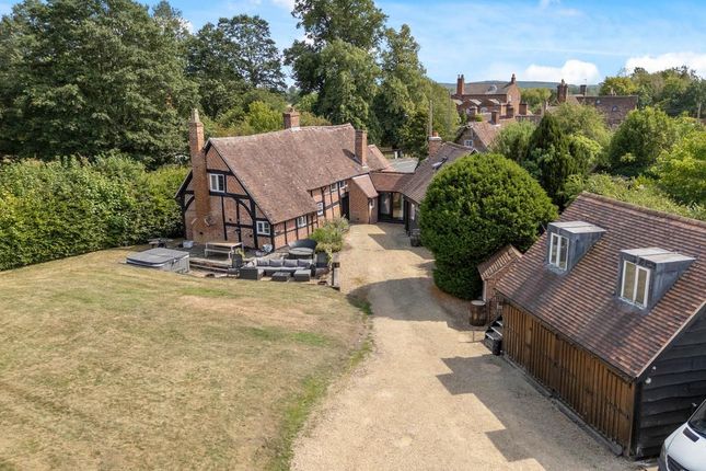 Sambourne Lane, Coughton, B49 5 bed detached house for sale