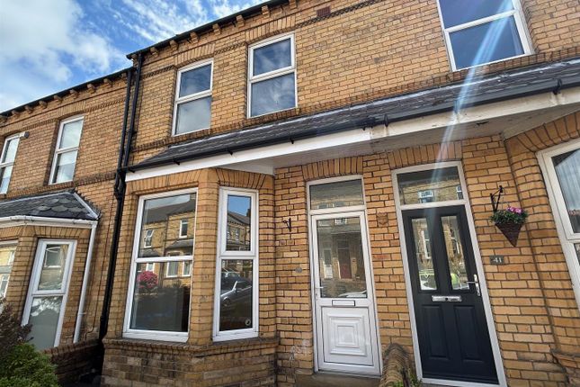 Mayville Avenue, Scarborough 2 bed terraced house for sale