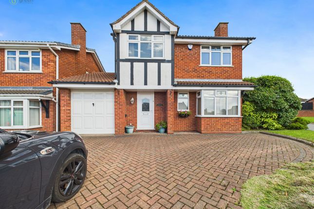Dovestone, Tamworth B77 4 bed detached house for sale