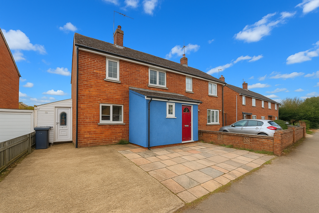 3 bedroom semi-detached house for sale