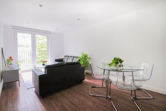 2 bed flat