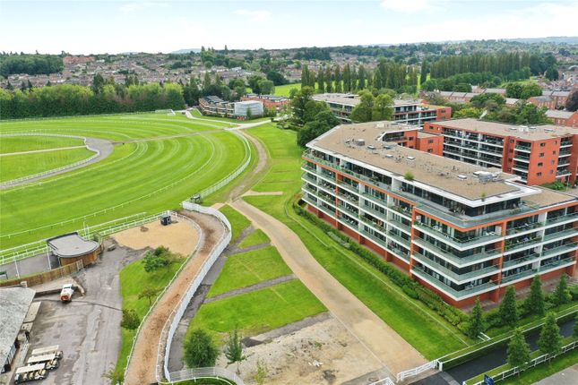 Racecourse Road, Newbury, Berkshire... 2 bed apartment for sale