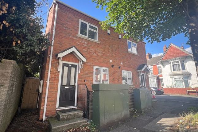 2 bedroom semi-detached house for sale