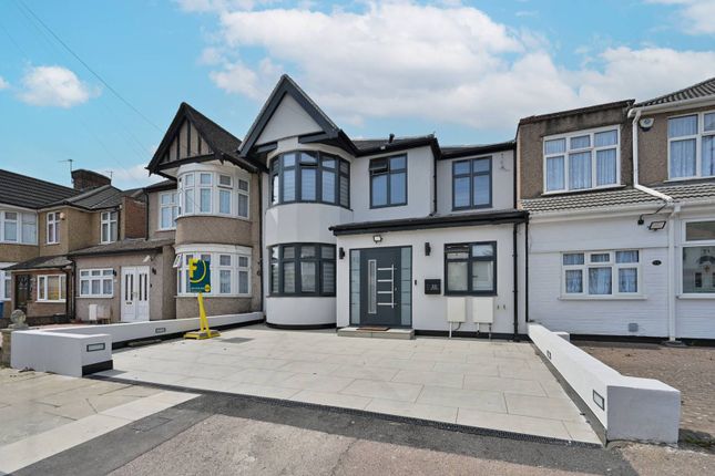 Alicia Gardens, Kenton, Harrow, HA3 5 bed semi