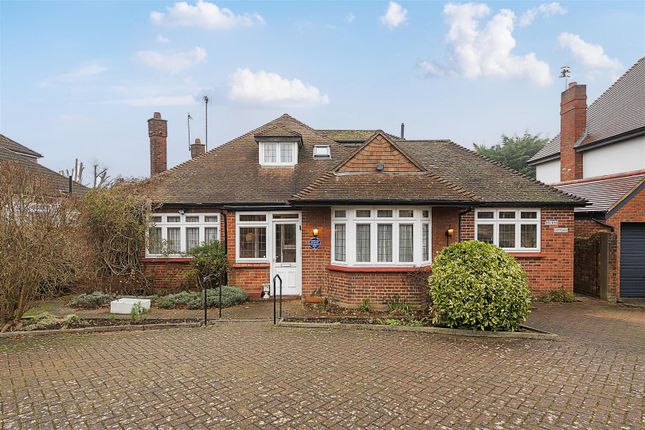 Elstree Road, Bushey WD23 3 bed detached bungalow for sale