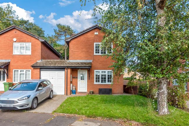 2 bedroom link detached house for sale