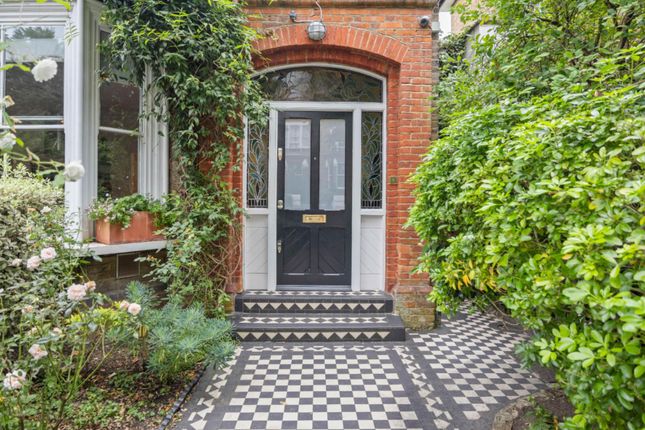 Cavendish Road, Brondesbury, NW6 5 bed semi
