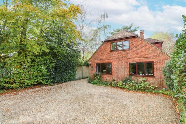 Wood Lane, Fleet GU51 3 bed chalet for sale