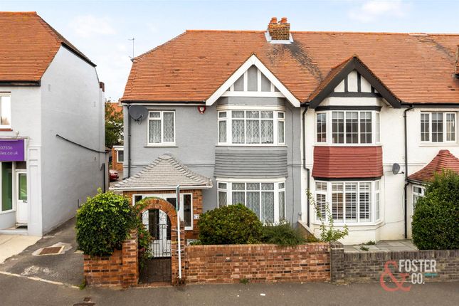 4 bedroom end of terrace house for sale