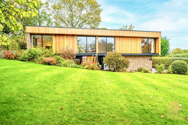 3 bed detached house