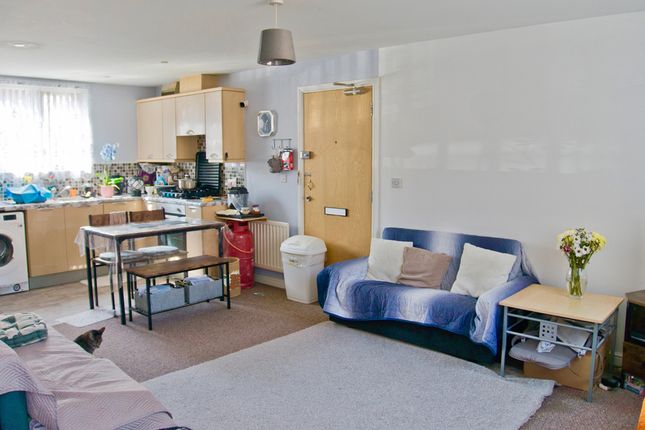 Sockburn Close, Hamilton, Leicester, LE5 2 bed flat for sale