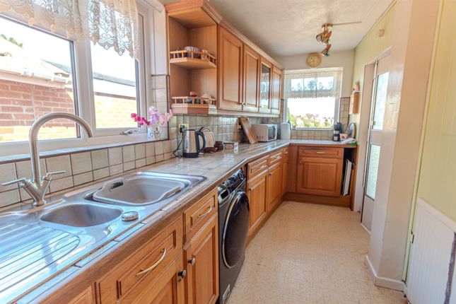 Langdale Road, Bakersfield, Nottingham 2 bed detached bungalow for sale
