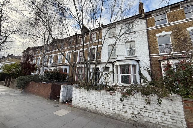 6 bed terraced house