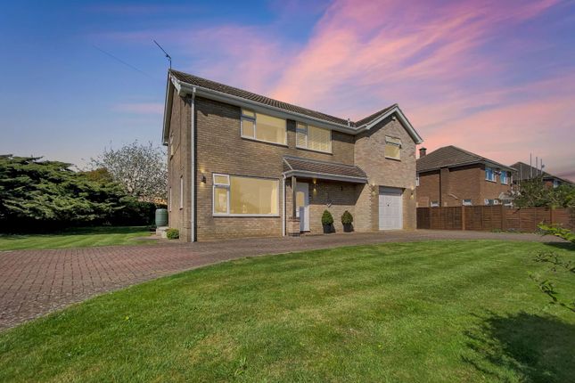 Belton Lane, Grantham NG31 4 bed detached house for sale