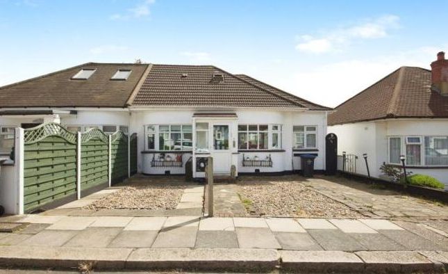 4 bedroom semi-detached bungalow for sale