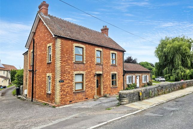 Westover, Langport, Somerset, TA10 4 bed detached house for sale