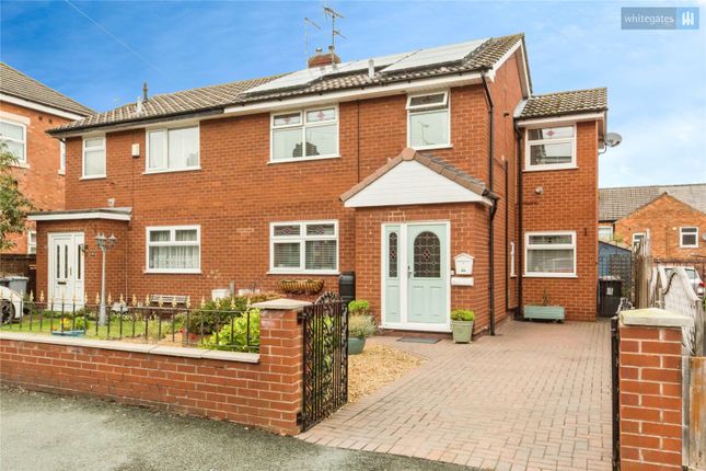 Derrington Avenue, Crewe, Cheshire, CW2 3 bed semi