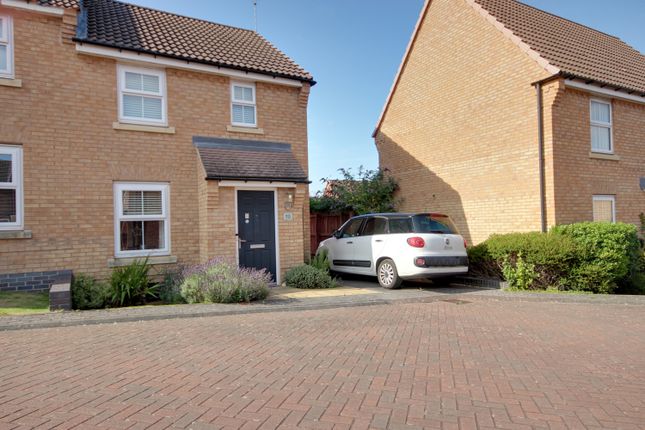 2 bedroom semi-detached house for sale