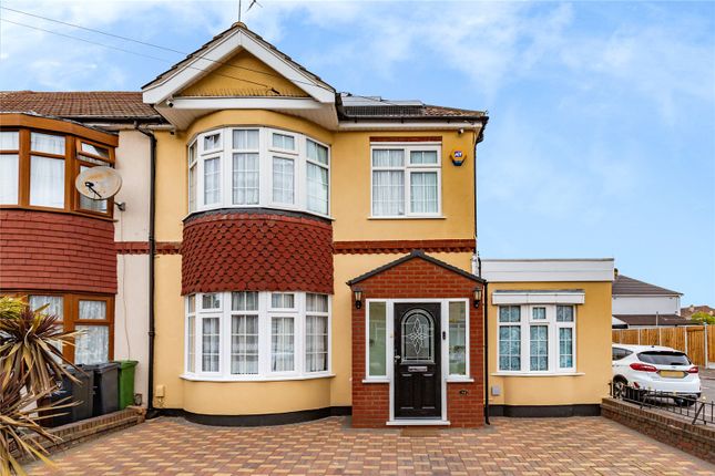 4 bedroom end of terrace house for sale