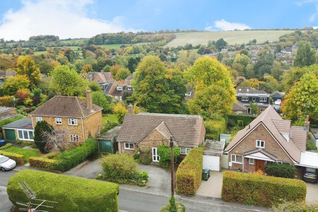 Manton Hollow, Manton, SN8 3 bed detached bungalow for sale