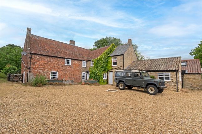 Hilton Road, Fenstanton, Huntingdon... 4 bed detached house for sale