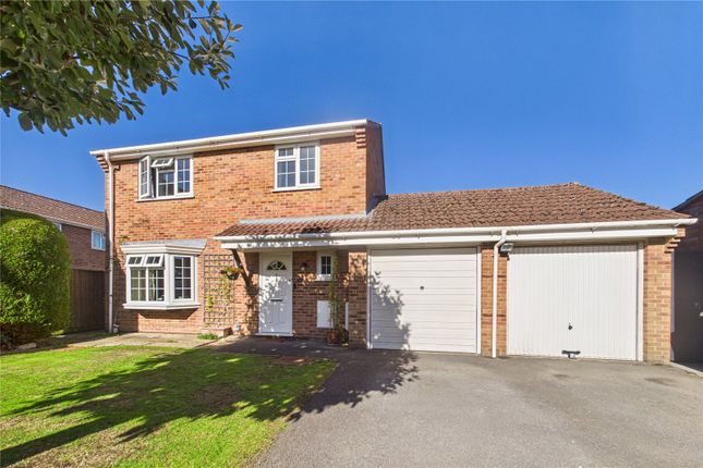 Spurcroft Road, Thatcham, Berkshire... 4 bed link detached house for sale