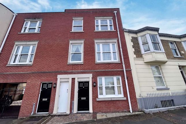 The Strand, Ryde 4 bed terraced house for sale