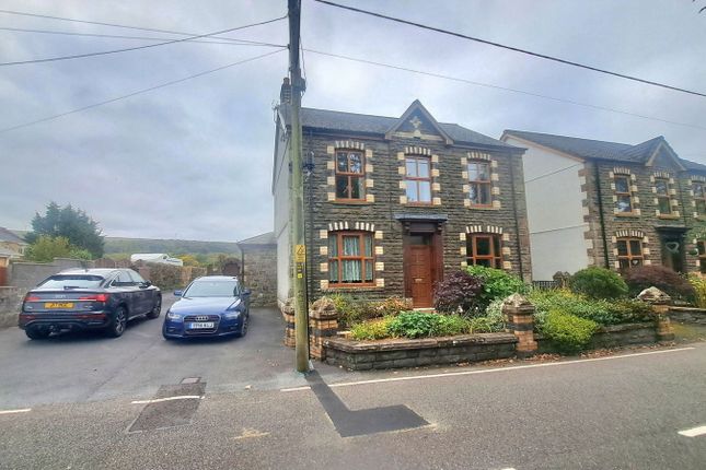 Pentwyn Road, Betws, Ammanford, SA18 4 bed detached house for sale
