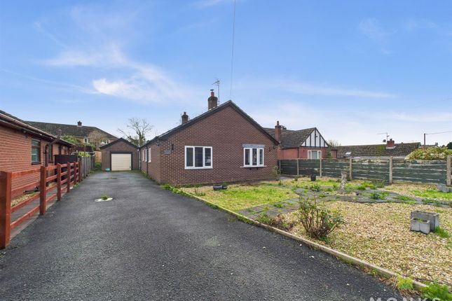 Smelthouse Lane, Pant, Oswestry 3 bed detached bungalow for sale