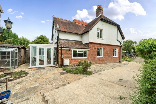 Whitmore Vale Road, Hindhead GU26 3 bed semi