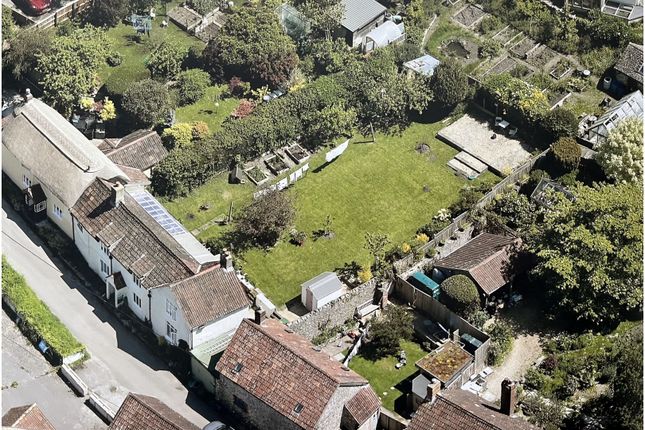 3 bed semi-detached house