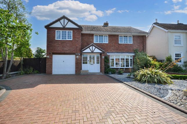 Hill View Road, Strensham... 4 bed detached house for sale