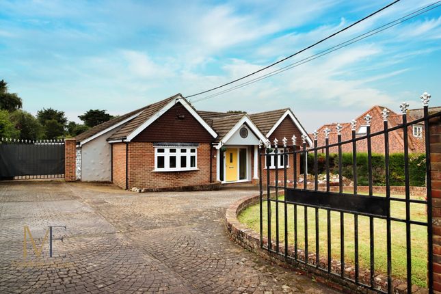Castle Hill, Longfield DA3 5 bed bungalow for sale