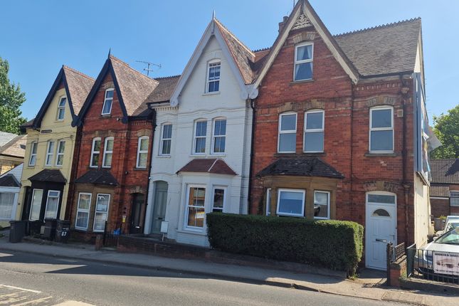 4 bedroom end of terrace house for sale